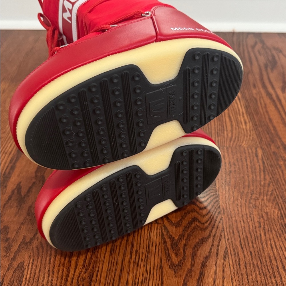 Moon Boot - Picture 3 of 3